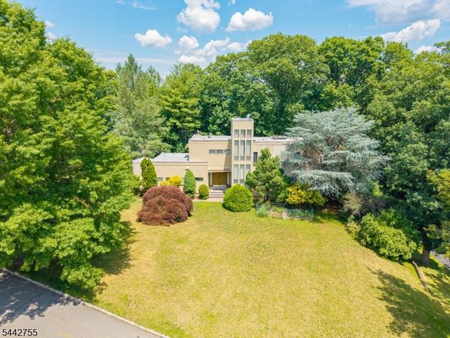 4 High Mountain Trl, Lincoln Park Boro, NJ 07035