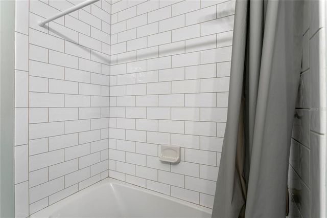 5107 W PLATT STREET, Tampa, FL 33609