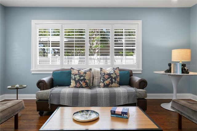 5107 W PLATT STREET, Tampa, FL 33609