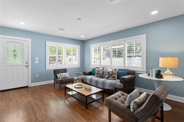5107 W PLATT STREET, Tampa, FL 33609