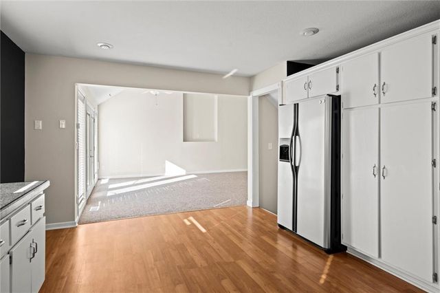 741 SW Windsong Circle, Lee's Summit, MO 64082