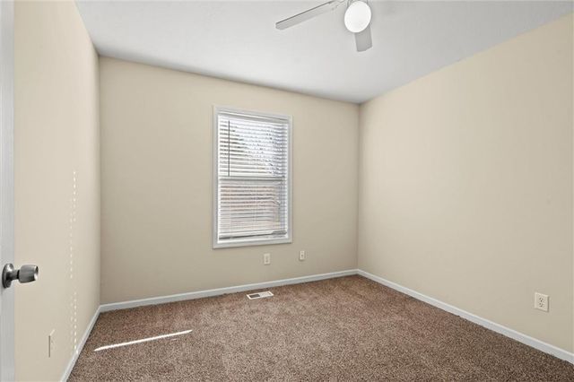 741 SW Windsong Circle, Lee's Summit, MO 64082