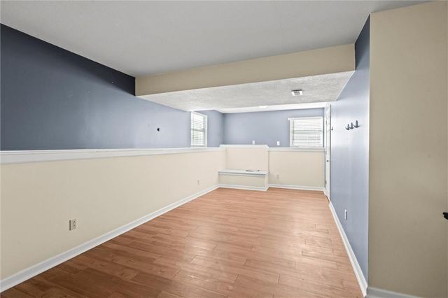 741 SW Windsong Circle, Lee's Summit, MO 64082