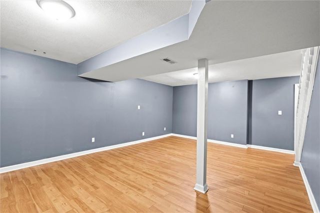 741 SW Windsong Circle, Lee's Summit, MO 64082