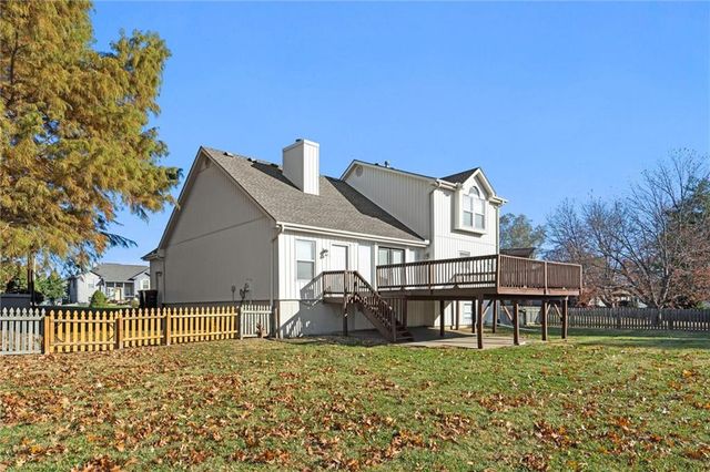 741 SW Windsong Circle, Lee's Summit, MO 64082
