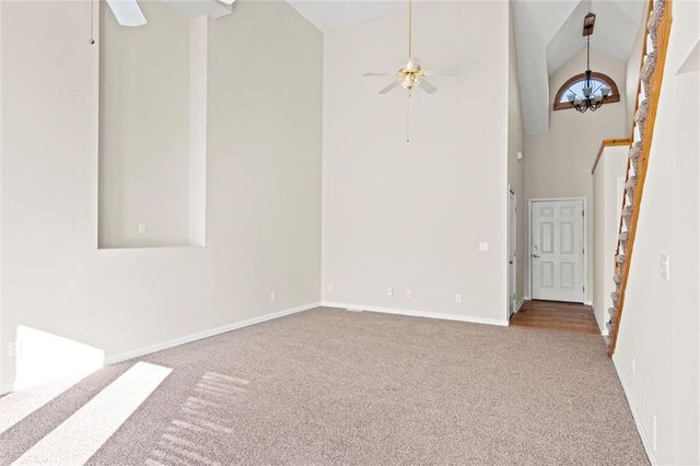 741 SW Windsong Circle, Lee's Summit, MO 64082