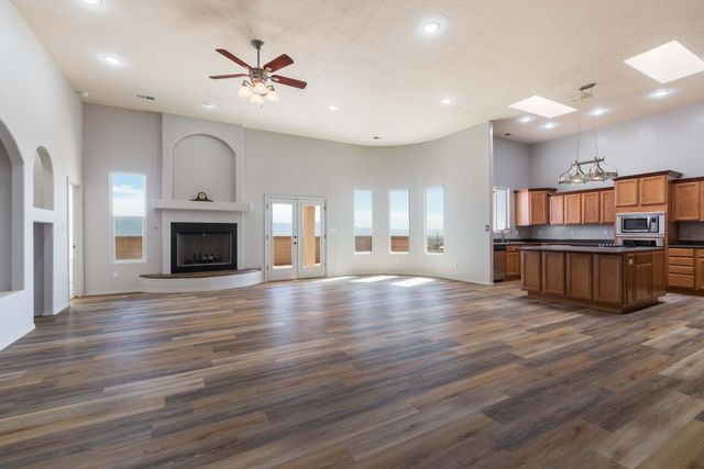 1620 5th Street SE, Rio Rancho, NM 87124