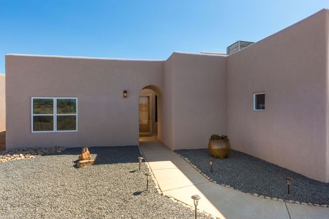 1620 5th Street SE, Rio Rancho, NM 87124