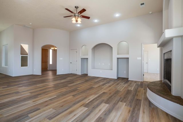 1620 5th Street SE, Rio Rancho, NM 87124