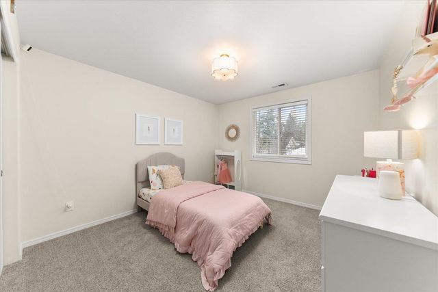 1626 5th St, Cheney, WA 99004