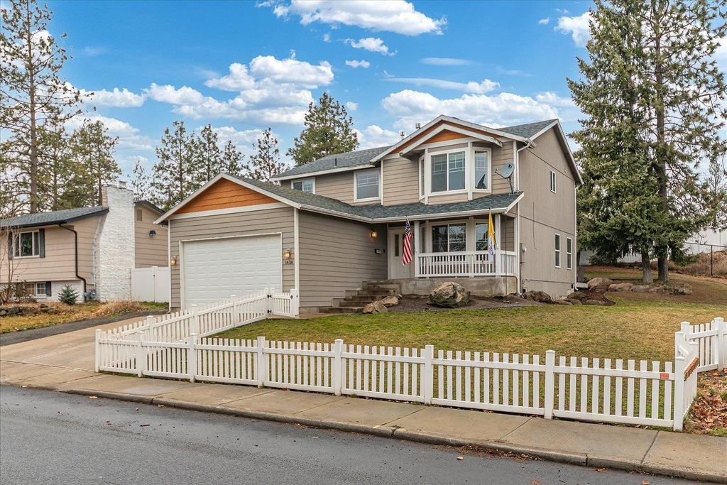 1626 5th St, Cheney, WA 99004