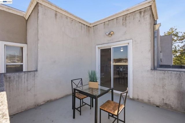 1515 14Th Ave 403, Oakland, CA 94606