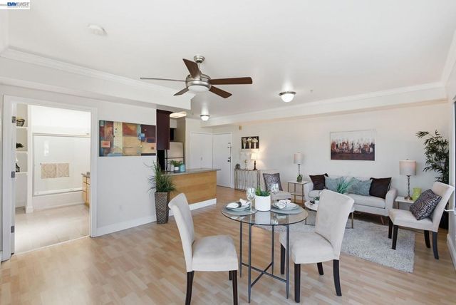 1515 14Th Ave 403, Oakland, CA 94606