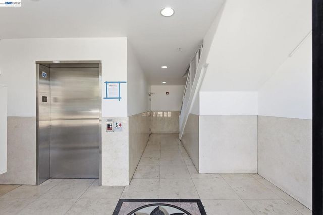 1515 14Th Ave 403, Oakland, CA 94606