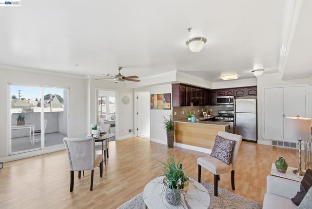 1515 14Th Ave 403, Oakland, CA 94606