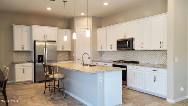 782 W Winchester Drive, Chandler, AZ 85286