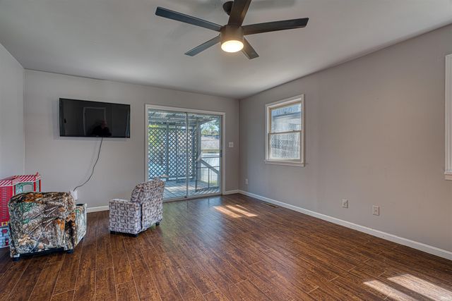 548 S Willow Road, Evansville, IN 47714
