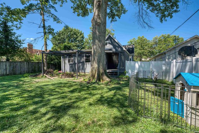 548 S Willow Road, Evansville, IN 47714