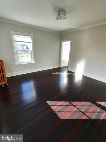 19332 LONGMEADOW RD, Hagerstown, MD 21742