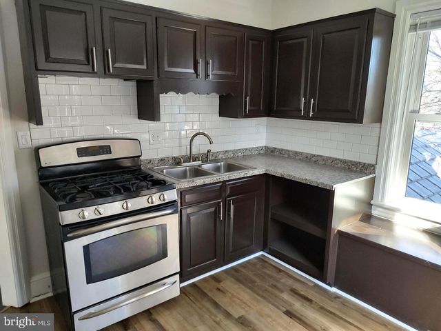 19332 LONGMEADOW RD, Hagerstown, MD 21742