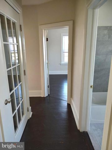 19332 LONGMEADOW RD, Hagerstown, MD 21742