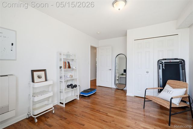 4041 W Maple Road E203, Bloomfield Hills, MI 48301