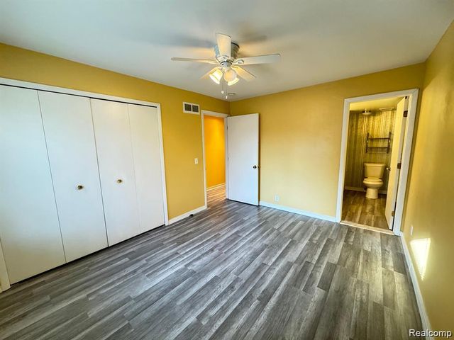 16880 Edloytom Way 137, Clinton Township, MI 48038
