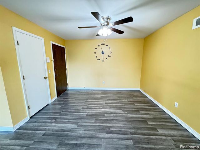 16880 Edloytom Way 137, Clinton Township, MI 48038