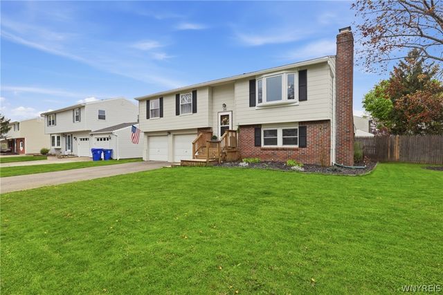 341 Fawn Trail, West Seneca, NY 14224