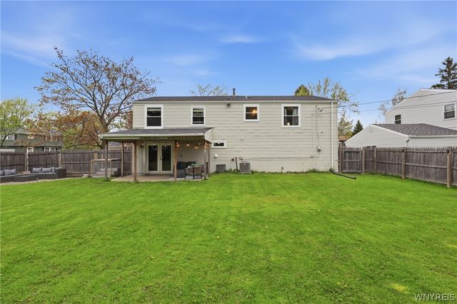 341 Fawn Trail, West Seneca, NY 14224