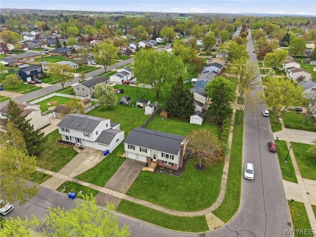 341 Fawn Trail, West Seneca, NY 14224
