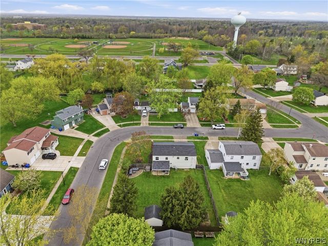 341 Fawn Trail, West Seneca, NY 14224