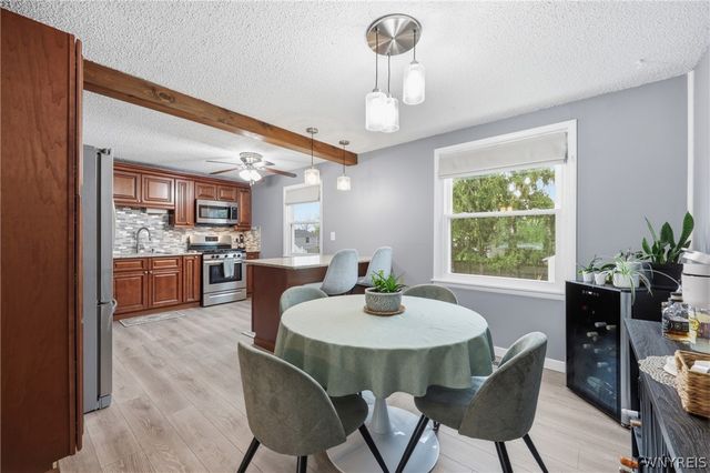341 Fawn Trail, West Seneca, NY 14224