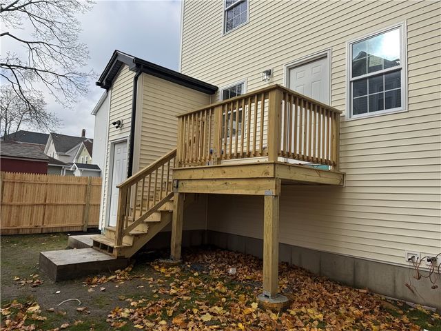 31 Vandewater Street, Providence, RI 02908