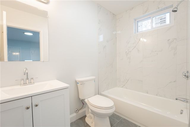 31 Vandewater Street, Providence, RI 02908