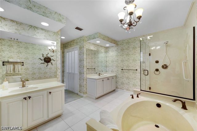 2264 Imperial Golf Co BLVD, Naples, FL 34110