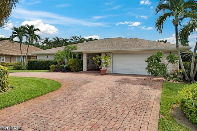 2264 Imperial Golf Co BLVD, Naples, FL 34110