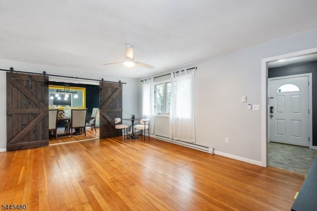 2 Glen Rd, Vernon Twp., NJ 07422
