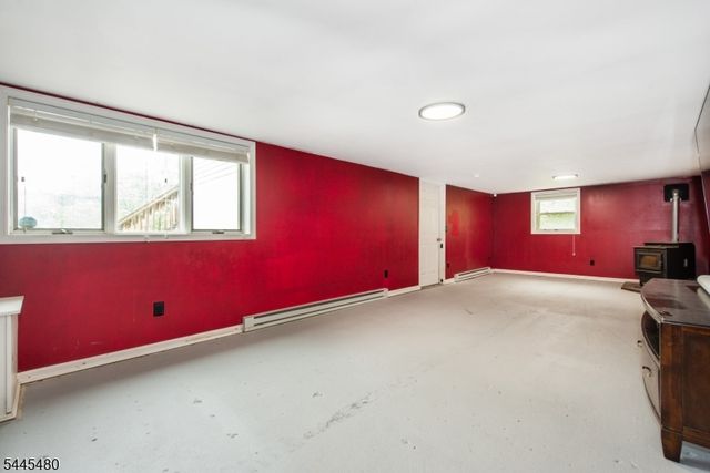 2 Glen Rd, Vernon Twp., NJ 07422