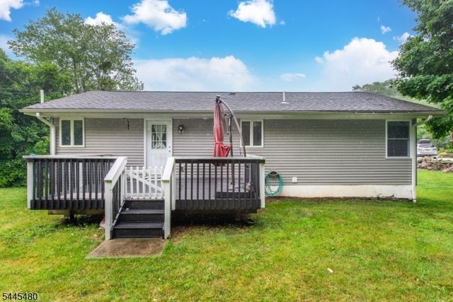 2 Glen Rd, Vernon Twp., NJ 07422