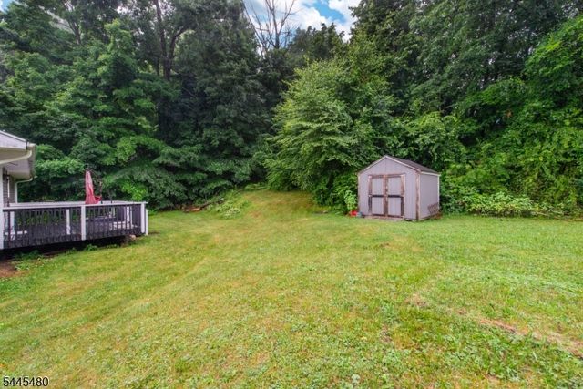 2 Glen Rd, Vernon Twp., NJ 07422