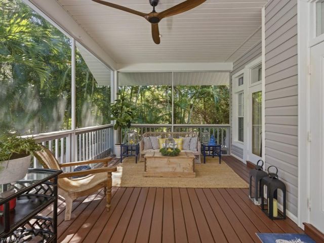 6480 Sandalwood LN, Naples, FL 34109