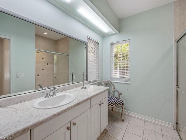 6480 Sandalwood LN, Naples, FL 34109