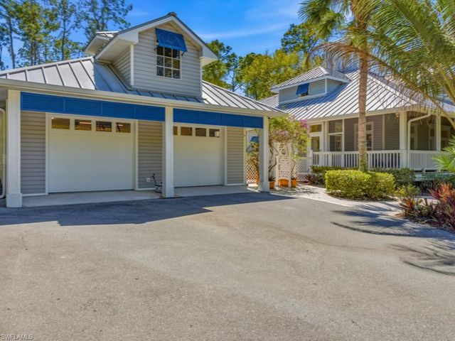 6480 Sandalwood LN, Naples, FL 34109