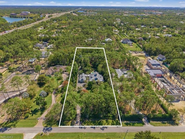 6480 Sandalwood LN, Naples, FL 34109