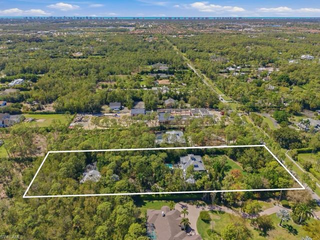 6480 Sandalwood LN, Naples, FL 34109