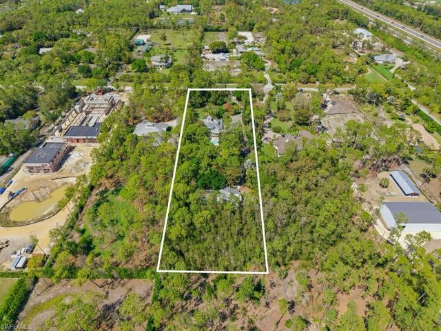 6480 Sandalwood LN, Naples, FL 34109