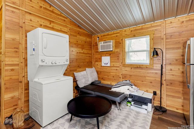 735 Old Zorn Rd, San Marcos, TX 78666