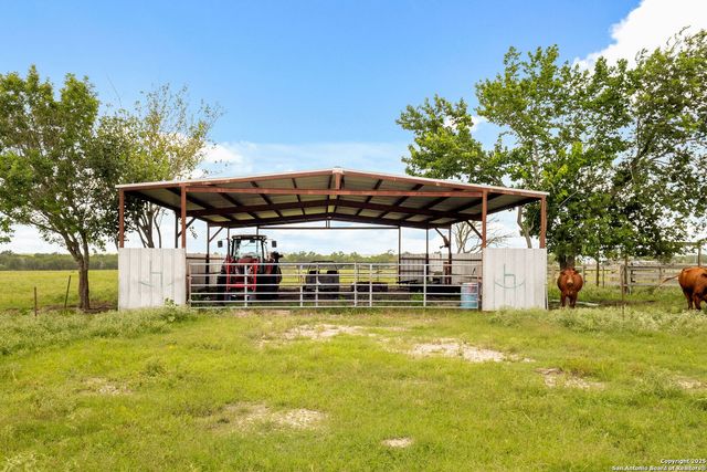 735 Old Zorn Rd, San Marcos, TX 78666