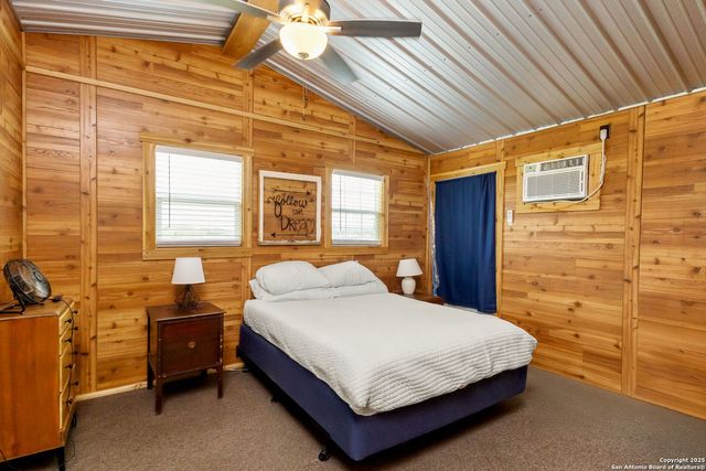 735 Old Zorn Rd, San Marcos, TX 78666